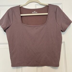 Hollister Purple Crop T-Shirt Fitted Style
